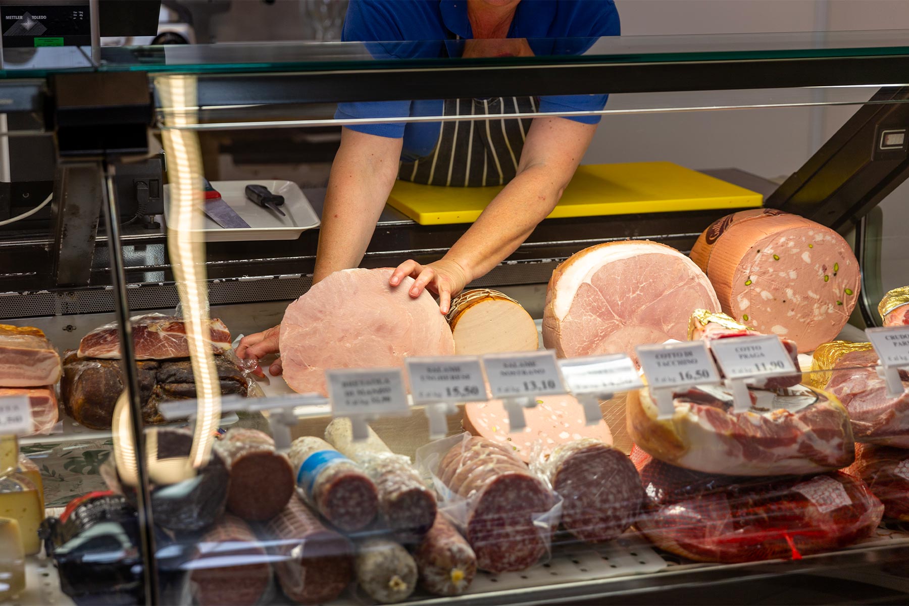 Prodotti freschi e di qualità al mercato Prodotti freschi e di qualità al mercato